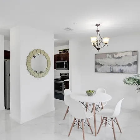Renzzi Wynwood Apartments-3