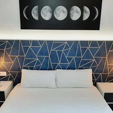 Hostal Laia By Gaiarooms-3