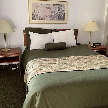 Travelodge By Wyndham The Dalles-3