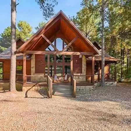 Iron Horse Lodge Sleeps 18, Games, Fire Pit, Hot Tub, Ev, More-3