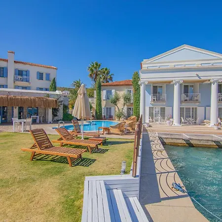 Port Alacati Hotel-2