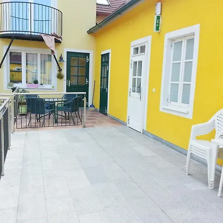 Pension Weisses Lamm-2