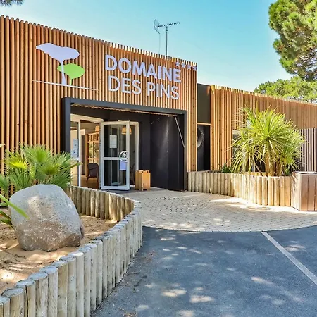 Le Domaine des Pins-3