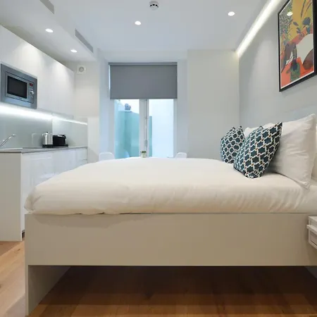 Stayprime Kensington Serviced Apartments-2