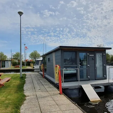 Havenlodge Heeg-2