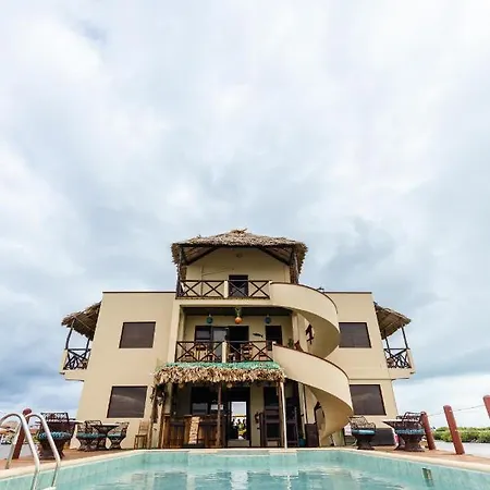 Lina Point Belize Overwater Resort-2