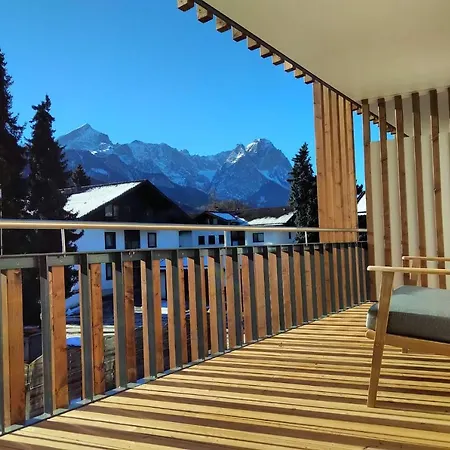 LUNA Mountain Lodge Garmisch-3