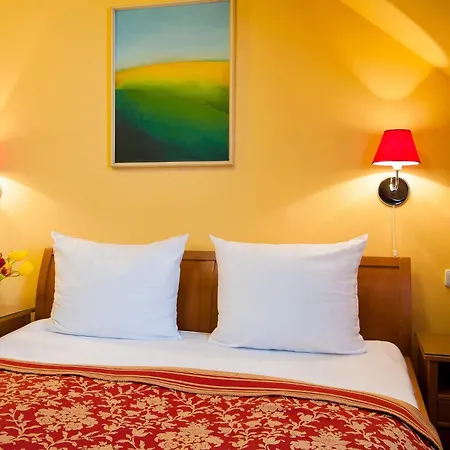 Cloister Inn Hotel-2