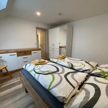 Pension Pradler Wohnung Obergeschoß-3