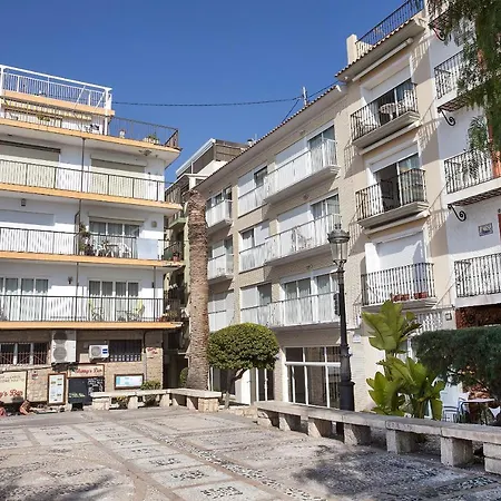 Alameda Apartments-3