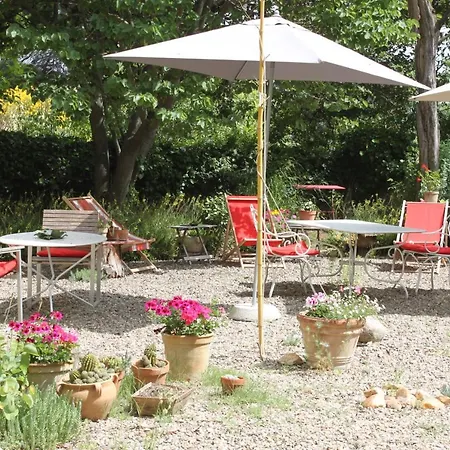 Domaine De Manteau-Bleu-3