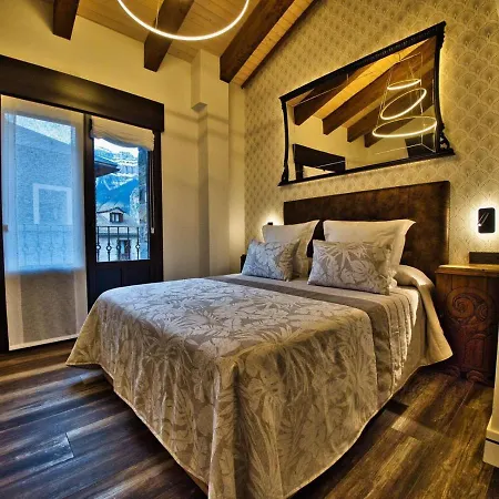 Apartamentos Valle de Ordesa-Torla-3