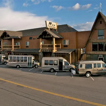 Three Bear Lodge-3