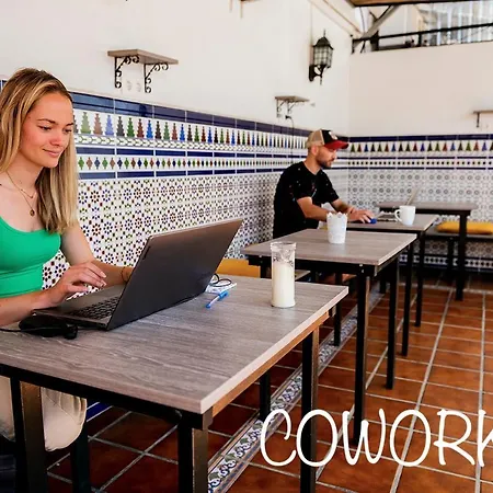 Hostel Triana Backpackers-2