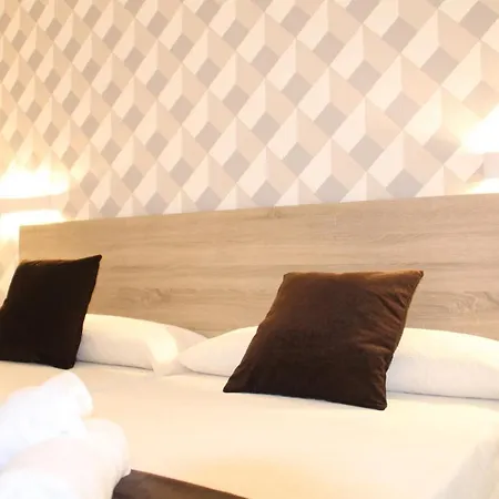 Baixo A Lua Rooming-3
