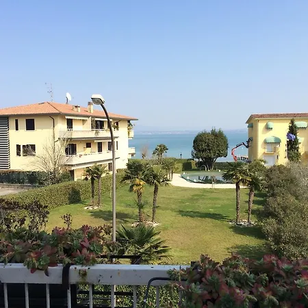 Residence Poggio Al Lago-3