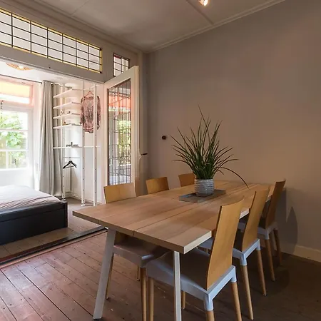 Mo'S Place-3
