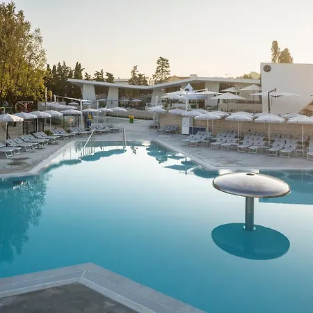 Falkensteiner Premium Mobile Homes And Camping Zadar-3