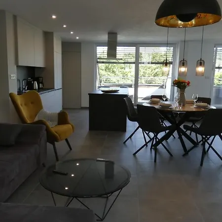Moselufer Apartments-3