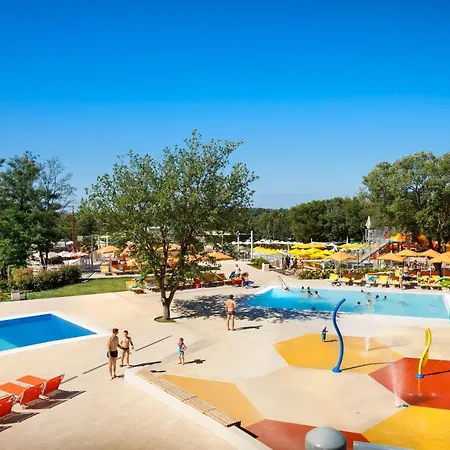 Valamar Camping Lanterna-3