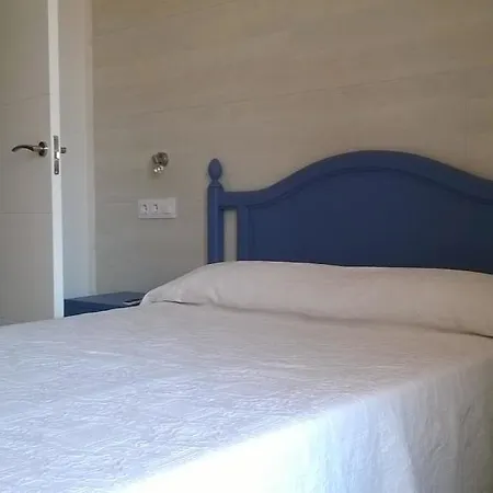 Hostal Paris Ciutadella-3