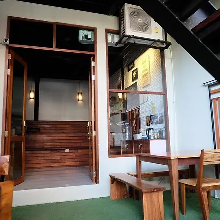 Bloom Cafe&Hostel-3
