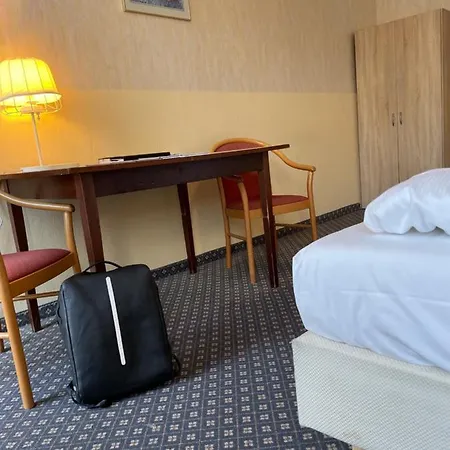 Hotel Tabor Rooms-2