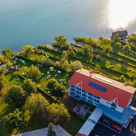 Strandhotel Faak-3
