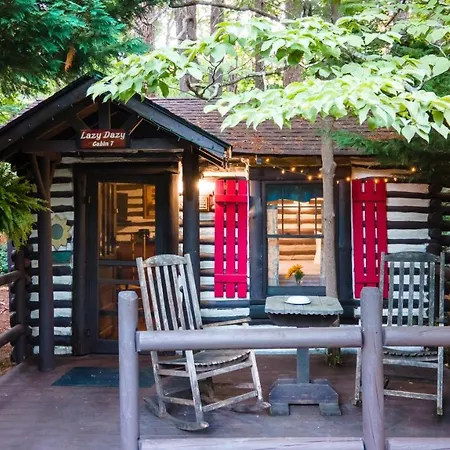 Log Cabin Motor Court-2