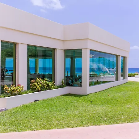 Park Royal Beach Cancun-2