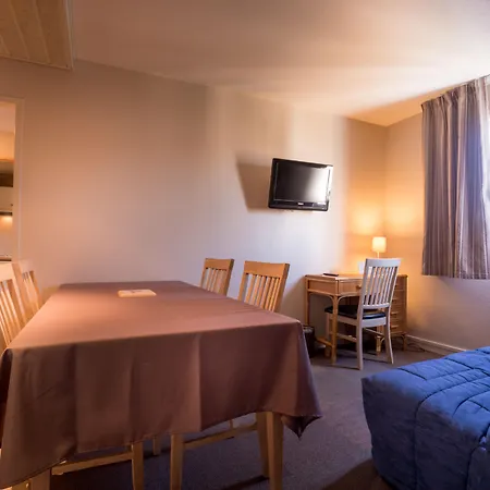 Kyriad Hotel Montpellier Centre Antigone-3