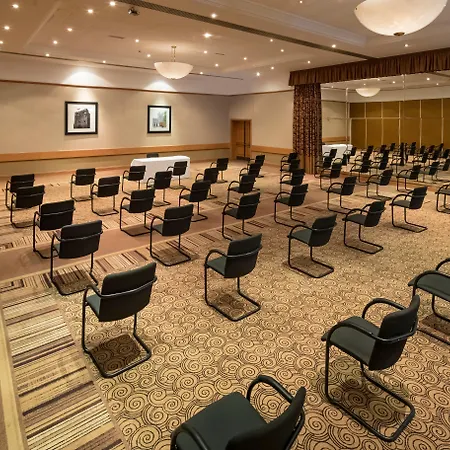Crowne Plaza Chester By Ihg-3