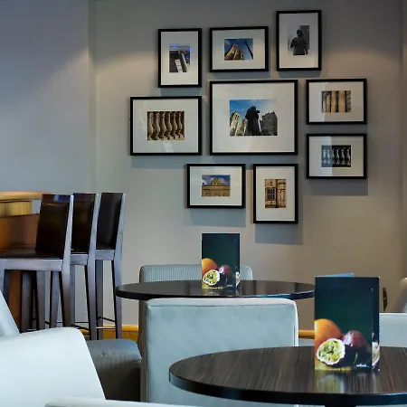 Holiday Inn Oxford By Ihg-3