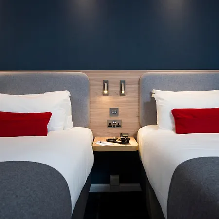 Holiday Inn Express Bath By Ihg-3