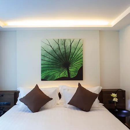 Rakyim Siam - Sukhumvit 15-2