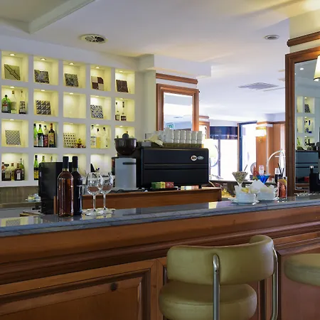Grand Hotel Tiberio-2