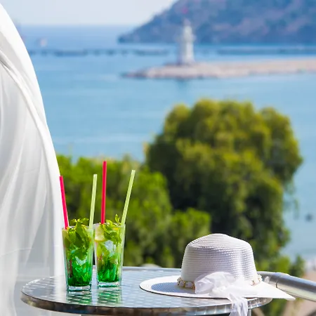Bueyuek Hotel (Adults Only)-3