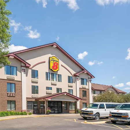 Super 8 By Wyndham Bloomington/Airport-3