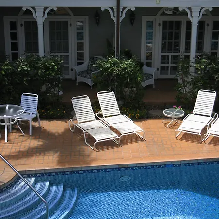 The Plantation Inn - Free Breakfast-2