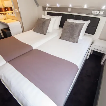 Hotel CC-2