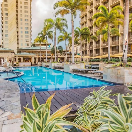 Embassy Suites By Hilton Waikiki Beach Walk-3