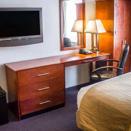 Quality Inn Long Island City - Queensboro Bridge-3
