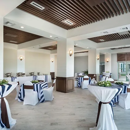 Hilton Daytona Beach Resort (Adults Only)-2