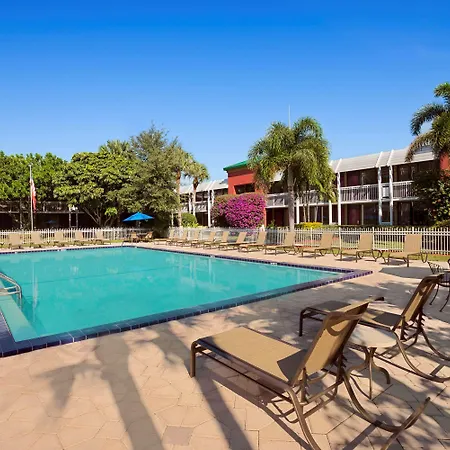 Collins Hotel Naples-3