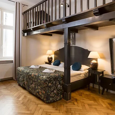 Antique Apartments Plac Szczepanski-3