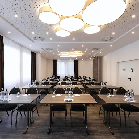 Airporthotel Berlin-Adlershof-3