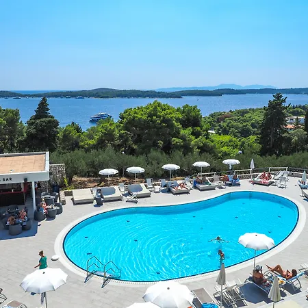 Pharos Hvar Bayhill Hotel-3