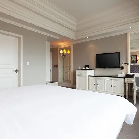 The Riverside Hotel-2