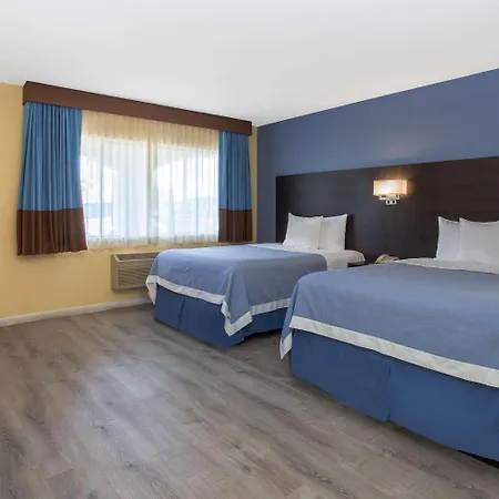 Days Inn By Wyndham Airport - Phoenix-2