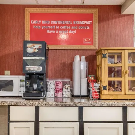 Econo Lodge Milwaukee Airport-2